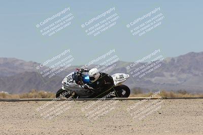 media/Apr-20-2025-CVMA (Sun) [[39090e8767]]/Race 11-500-350 Supersport (Holeshot)/